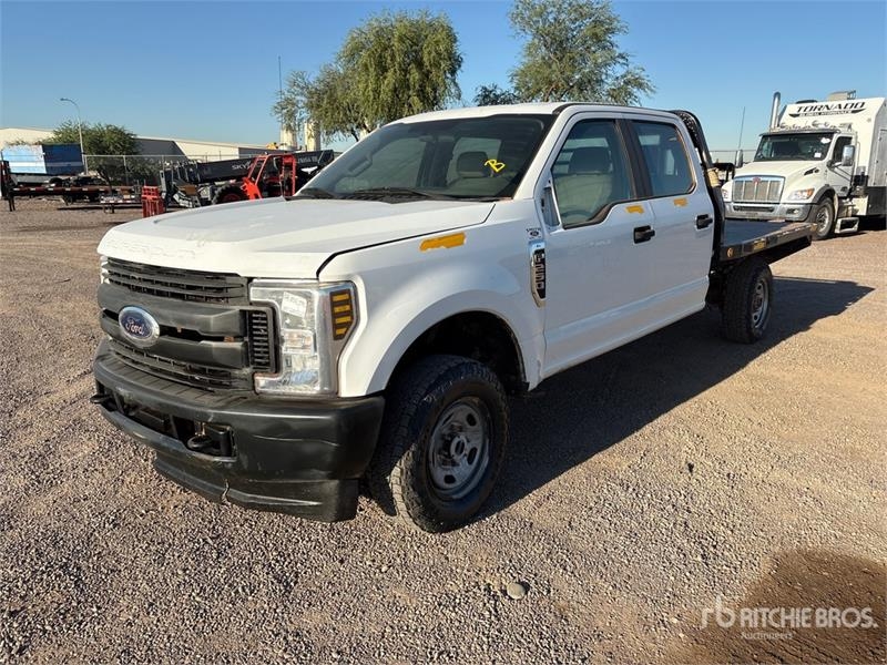 Camion plateau Ford F-250 — occasion 2019