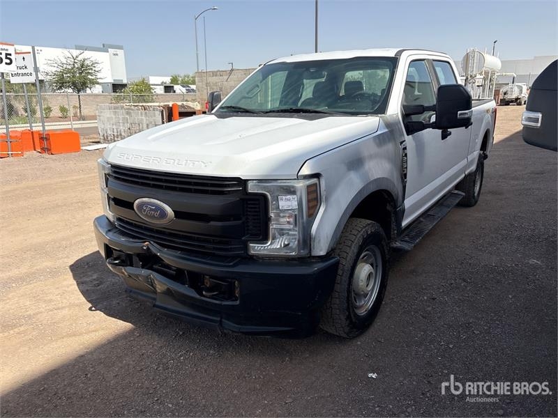Fourgon utilitaire Ford F-250 — occasion 2019