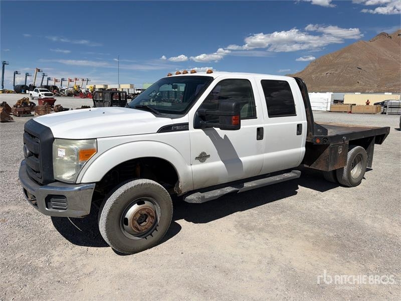 Fourgon utilitaire Ford F-350 — occasion 2013