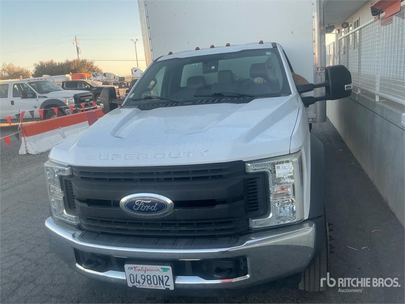 Camion fourgon Ford F-450 XL 4x2 Van — occasion 2018