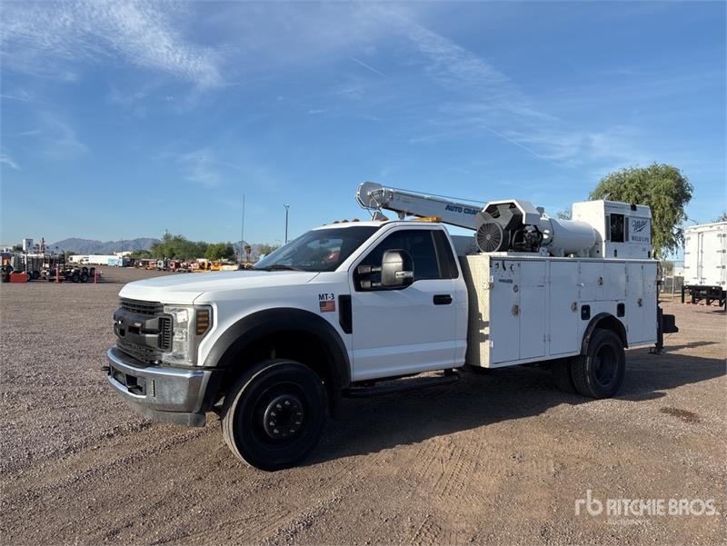 Ford F-550