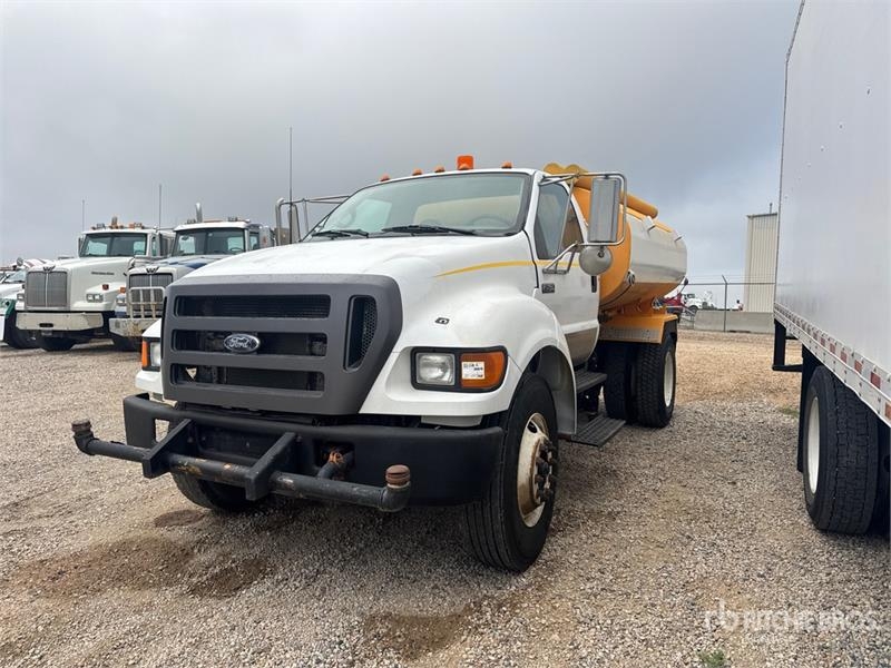 Ford F-750