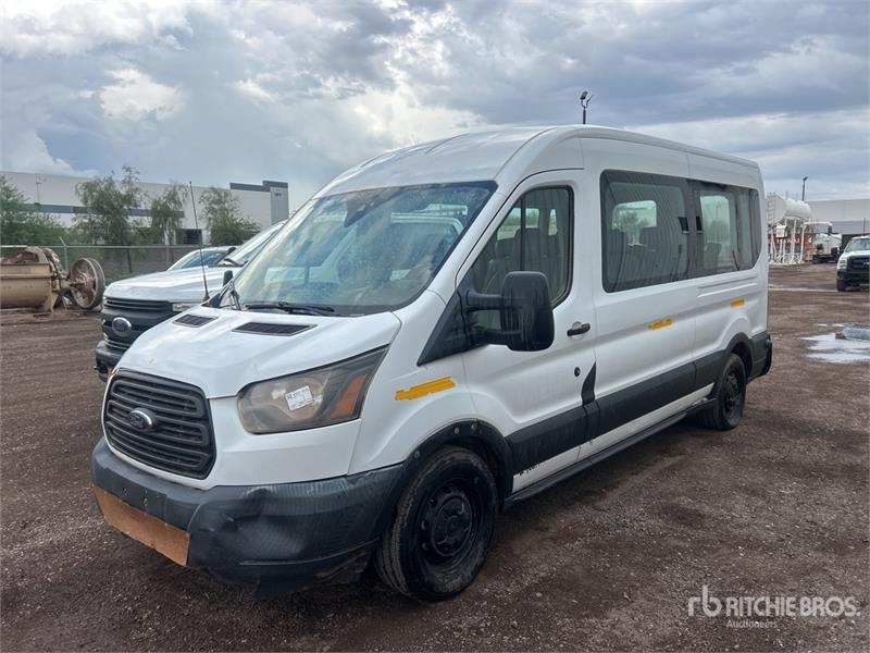 Fourgon utilitaire Ford Transit 350 Passenger Van — occasion 2018