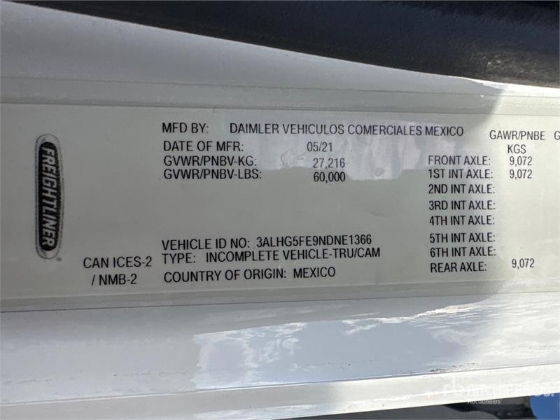 Camion plateau grue Freightliner 30102 60000 lb Straight on Freightliner 108SD — occasion 2022
