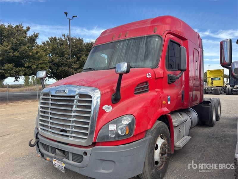 Tracteur routier Freightliner Cascadia 113 — occasion 2016