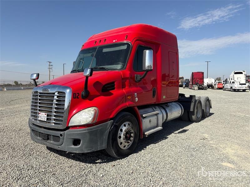 Tracteur routier Freightliner Cascadia 113 — occasion 2019