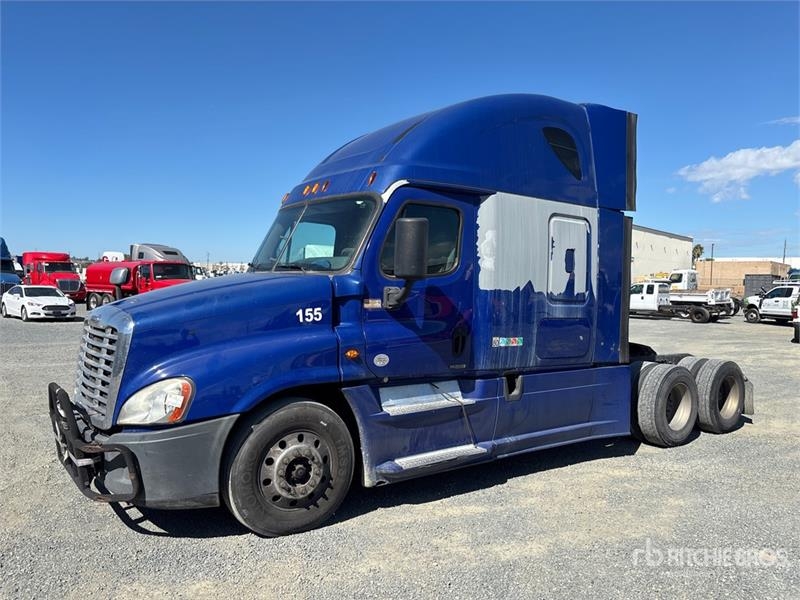 Tracteur routier Freightliner Cascadia 125 6x4 T/A Sleeper — occasion 2017