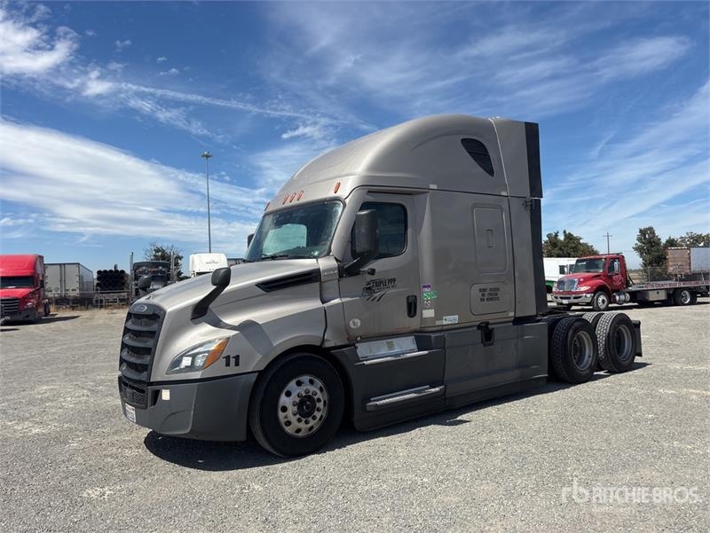 Tracteur routier Freightliner Cascadia 126 — occasion 2021