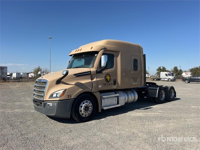 Tracteur routier Freightliner Cascadia 126 6x4 T/A Sleeper — occasion 2020
