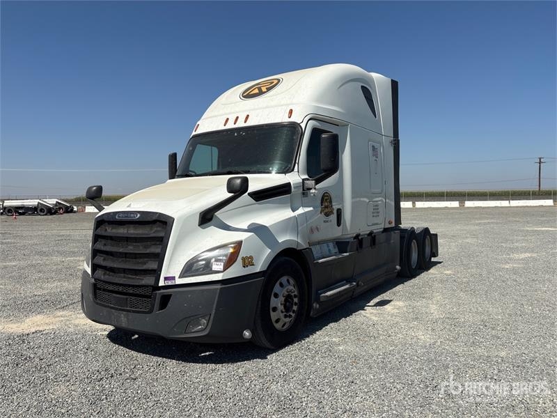 Freightliner Cascadia 126
