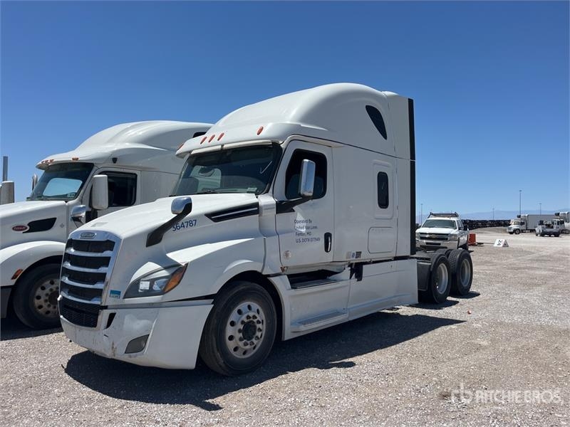 Freightliner Cascadia 126