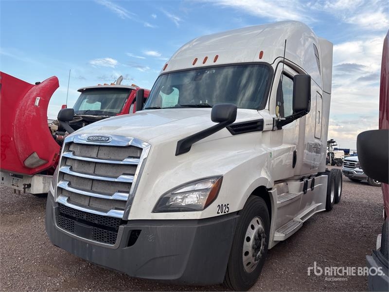 Freightliner Cascadia 126