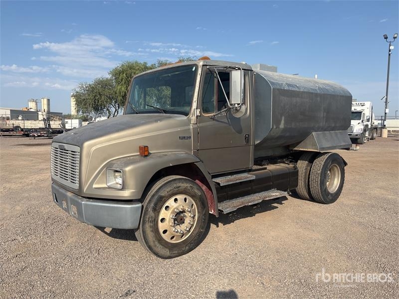Freightliner FL80