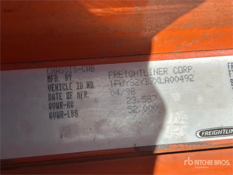 Tracteur routier Freightliner FLC120 6x4 T/A Sleeper — occasion 1999