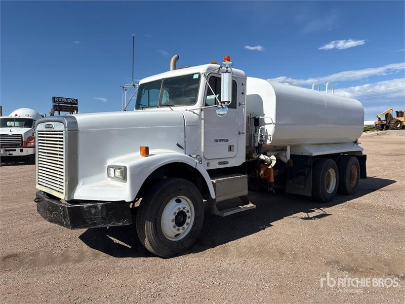 Freightliner FLD120