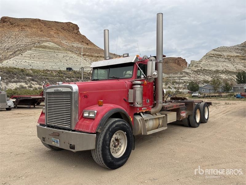 Freightliner FLD120SD