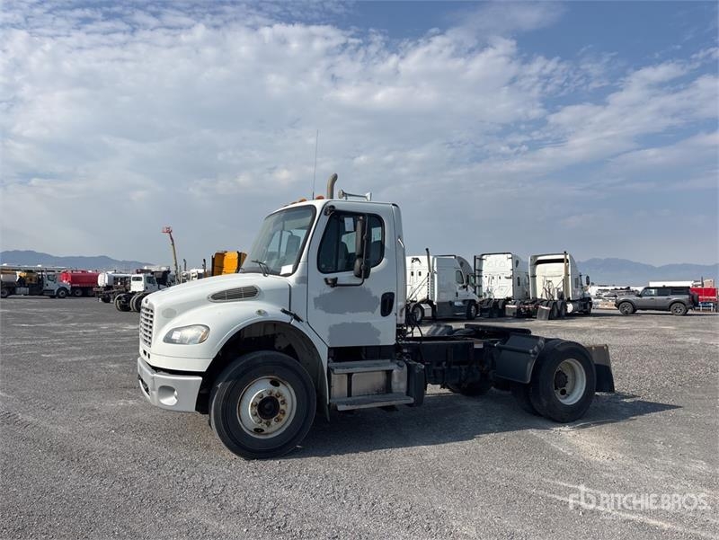 Freightliner M2