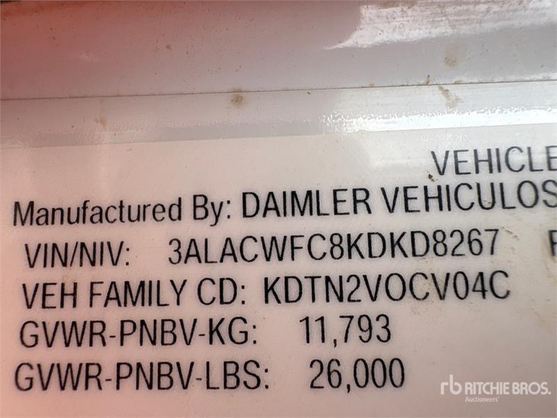 Freightliner M2 106