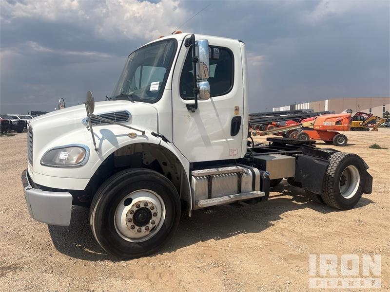 Freightliner M2 106