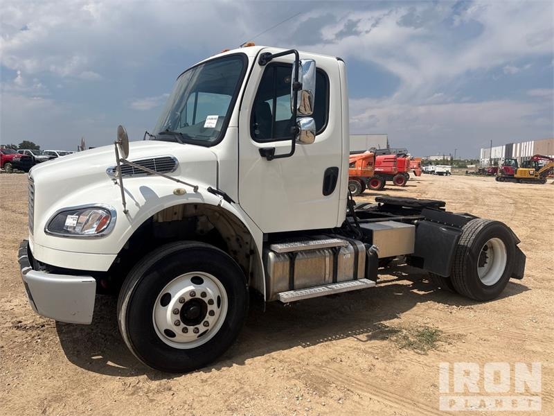 Freightliner M2 106