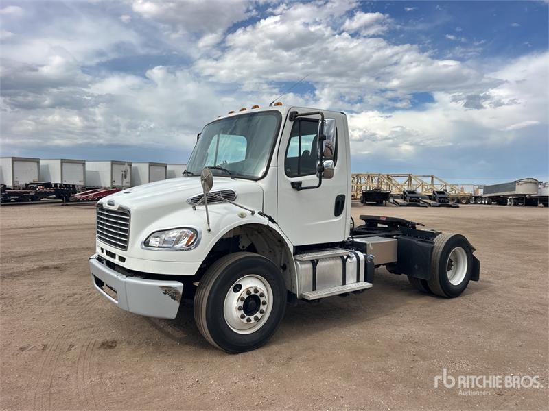 Tracteur routier Freightliner M2106 — occasion 2014