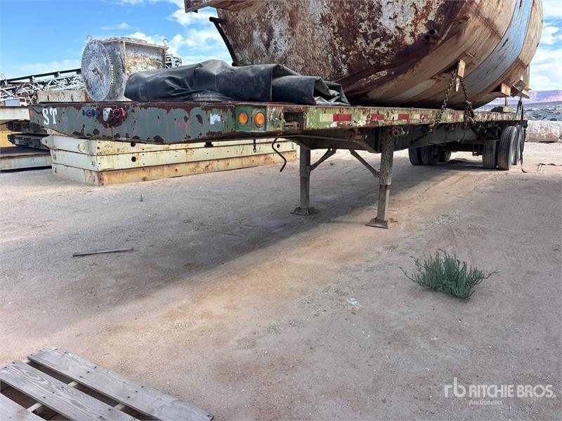Remorque à ridelles Fruehauf 40 ft T/A Flatbed — occasion 1968