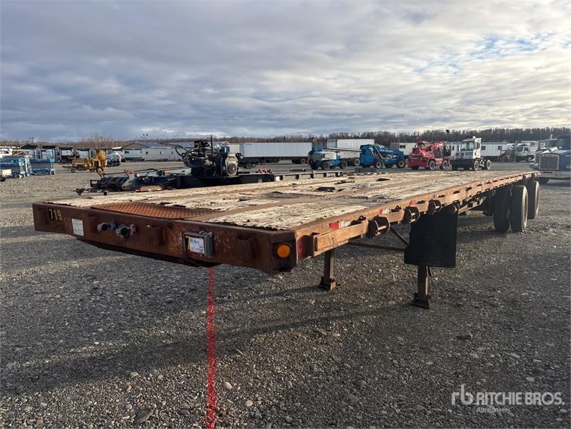 Remorque à ridelles Fruehauf 45 ft T/A Flatbed — occasion 1982