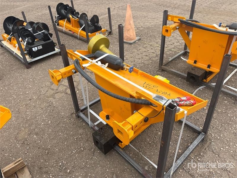Équipement de clôture GIYI GY-AD680 47 in Skid Steer Post Driver (Unused — occasion 2026