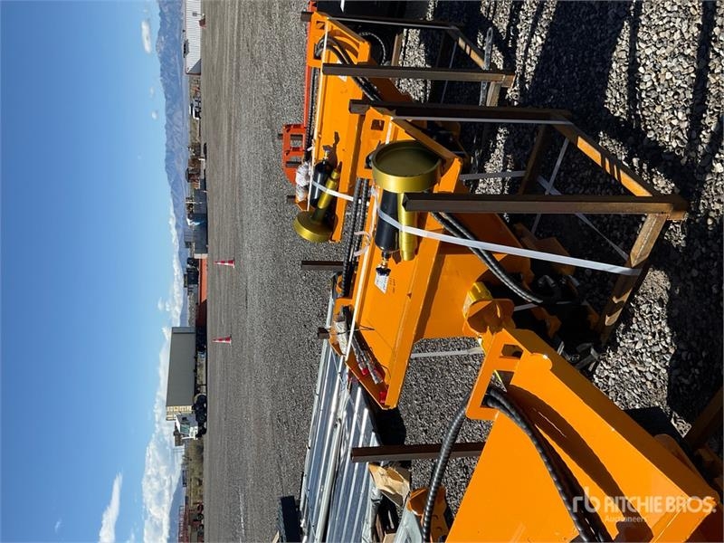 Équipement de clôture GIYI GY-AD680 Skid Steer Post Driver (Unused) — occasion 2026