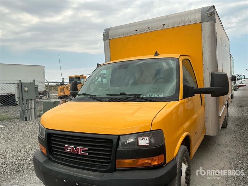 GMC Savana