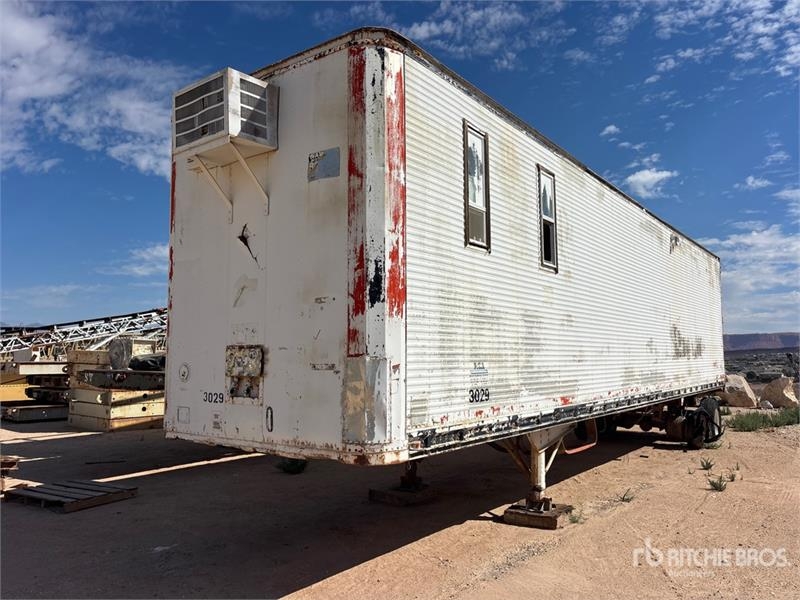 Highway Office 8010-404T-2F Mobile Office