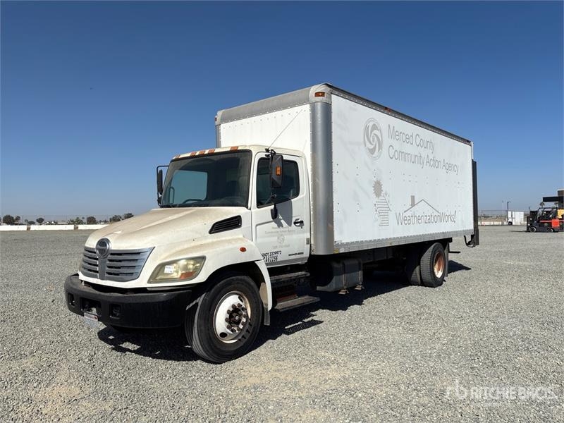 Camion fourgon Hino 268 — occasion 2007