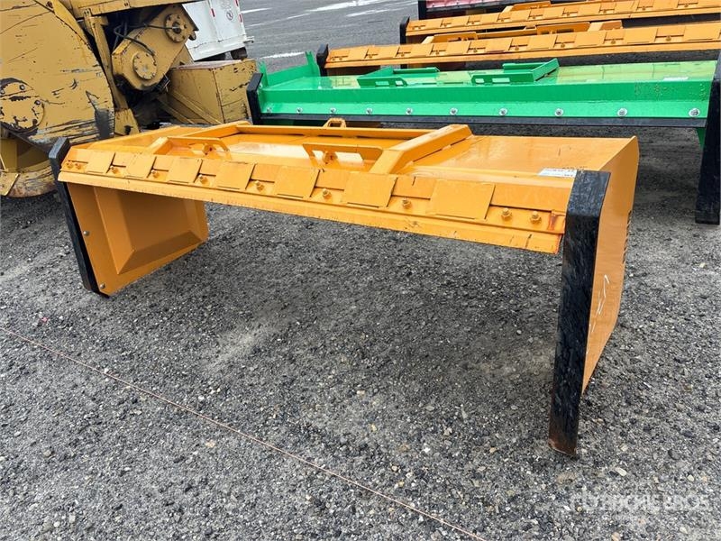 Chasse-neige Industrias SP08 96 in Skid Steer Snow Pusher — occasion 2024