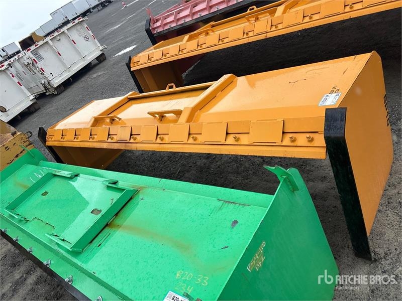 Chasse-neige Industrias SP10 120 in Skid Steer Snow Pusher — occasion 2024
