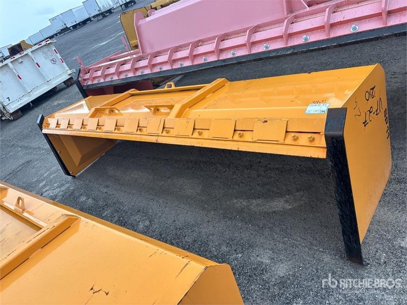 Chasse-neige Industrias SP11 132 in Skid Steer Snow Pusher — occasion 2024
