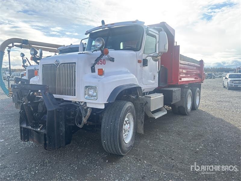 Camion benne International 5500i 6x4 T/A Dump — occasion 2006