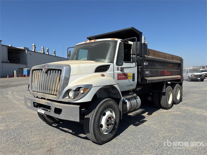Camion benne International 7400 — occasion 2018, 37 206 h