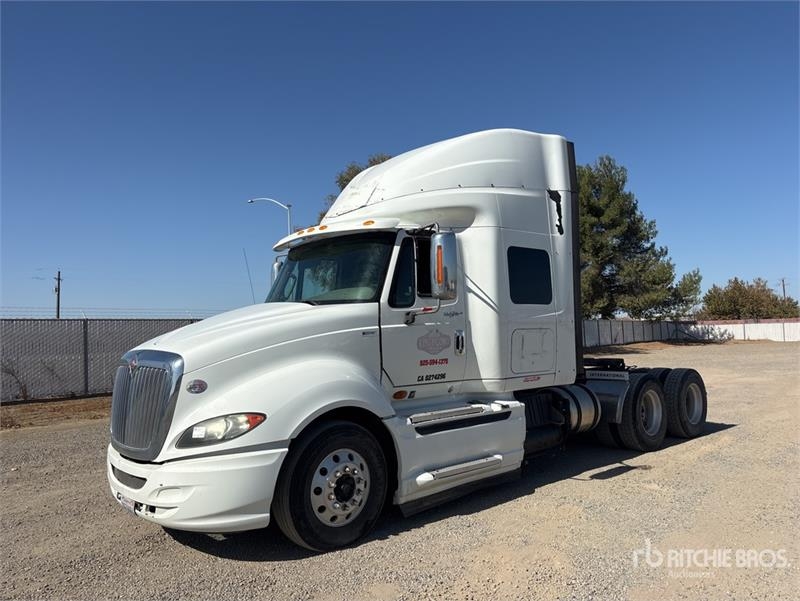 Tracteur routier International Prostar+ 122 6x4 T/A Sleeper — occasion 2011