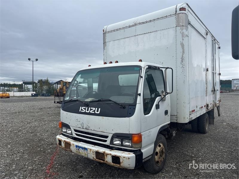 Camion fourgon Isuzu NPR — occasion 1999