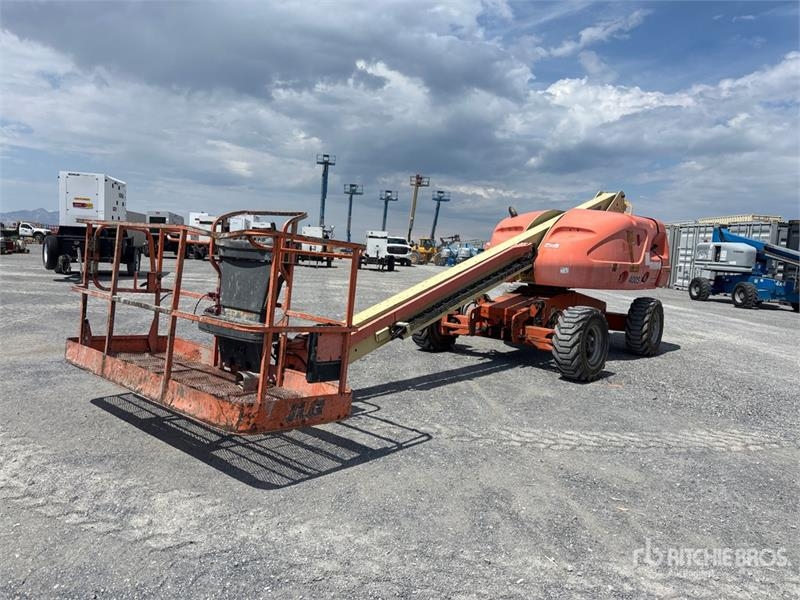 JLG 400S