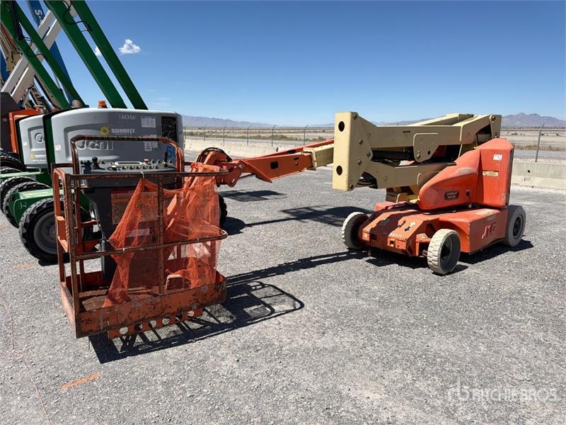 JLG E400AJPN
