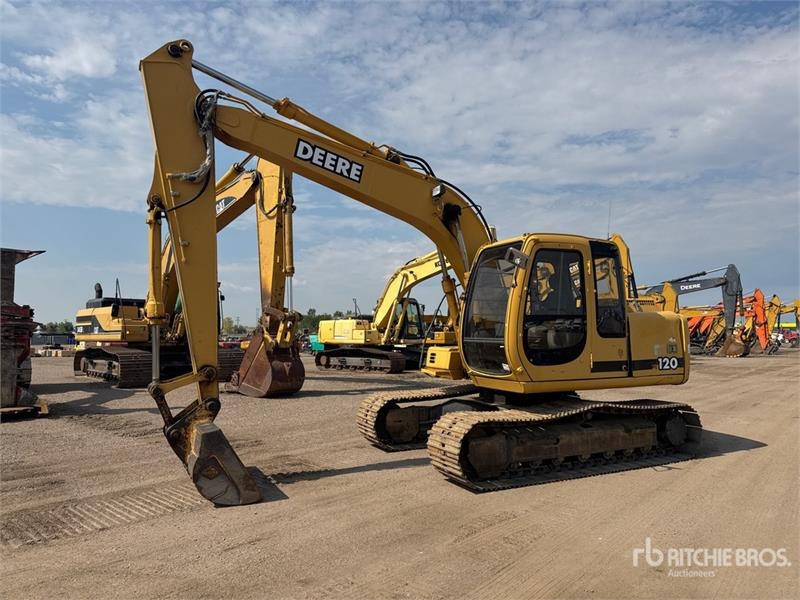 John Deere 120