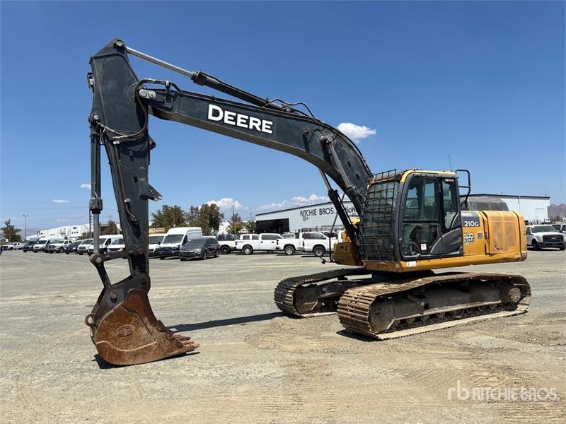 John Deere 210GLC