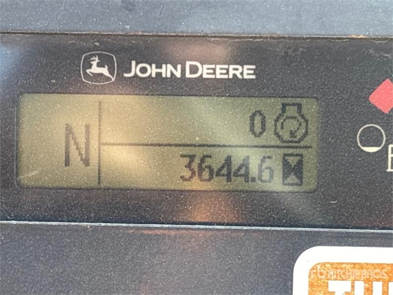 Chargeuse sur pneus John Deere 210K — occasion 2014, 3 644 h