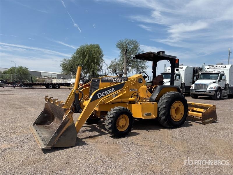 John Deere 210LE