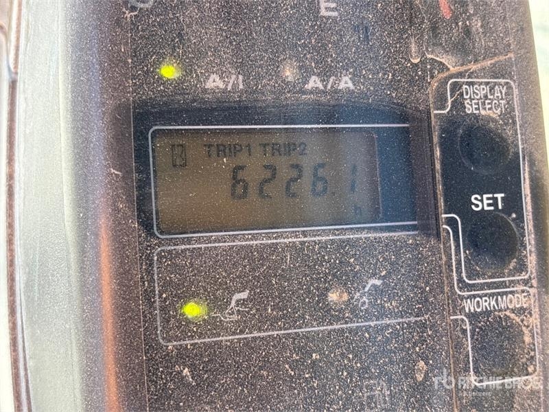 Pelle sur chenilles John Deere 270C LC Tracked — occasion 2004, 6 226 h