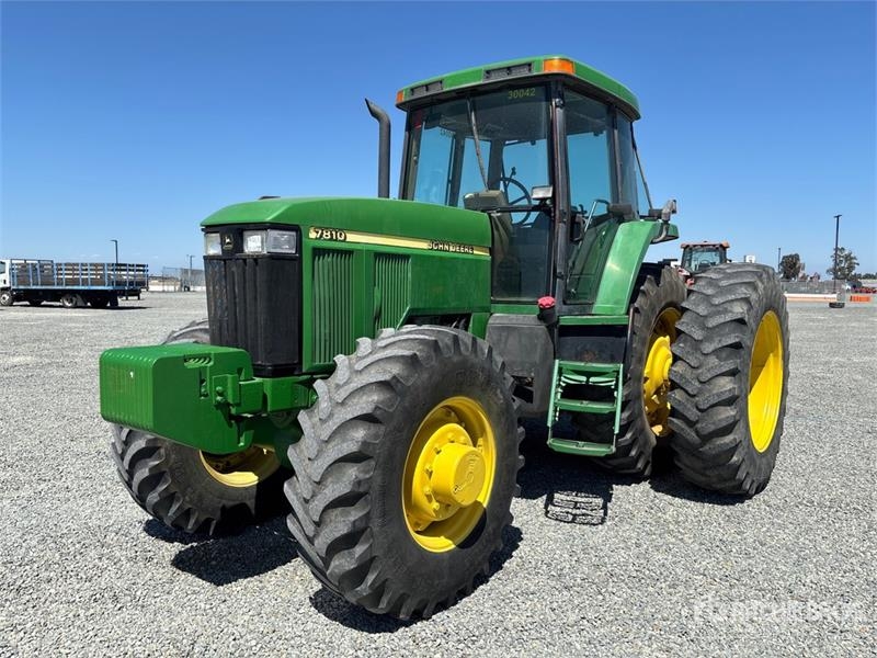John Deere 7810