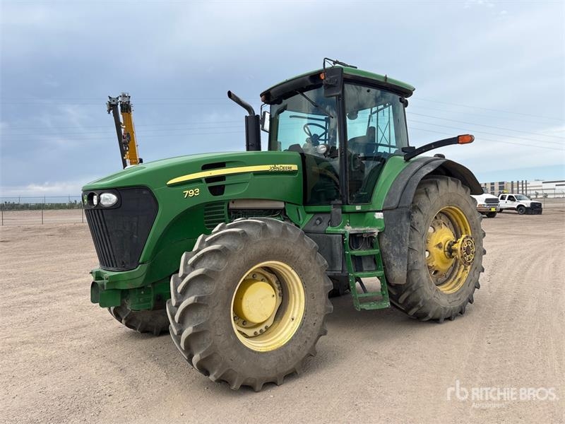 Tracteur agricole John Deere 7930 — occasion 2007, 8 136 h