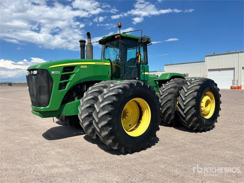 John Deere 9530