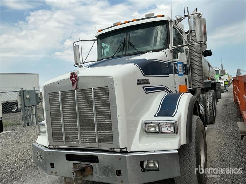 Kenworth 6x4 T/A Day Cab Truck Tractor